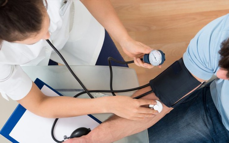 Ngày mới với tin tức sức khỏe: Những nguyên tắc vàng khi uống thuốc huyết áp