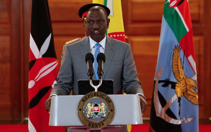Tổng thống Kenya nhượng bộ người biểu tình, hứa không tăng thuế