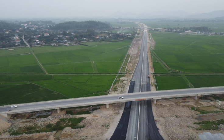 Thông cao tốc Diễn Châu - Bãi Vọt, từ Hà Nội về Nghệ An chỉ 3,5 giờ