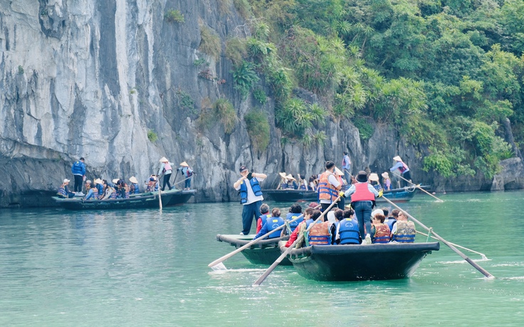 Quảng Ninh lên phương án mở tour kết nối vịnh Hạ Long - vịnh Lan Hạ