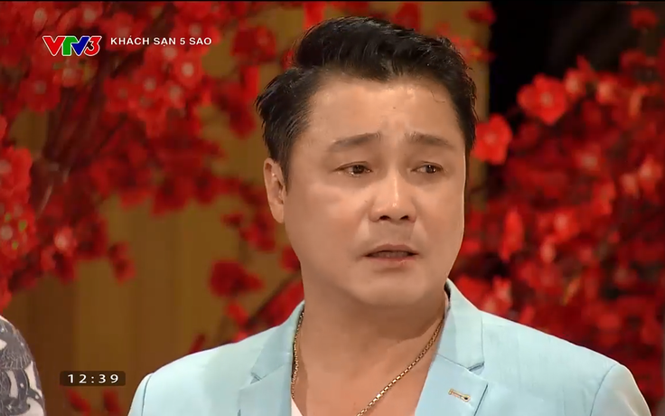 Lý Hùng khóc cùng em gái Lý Hương trên sóng truyền hình