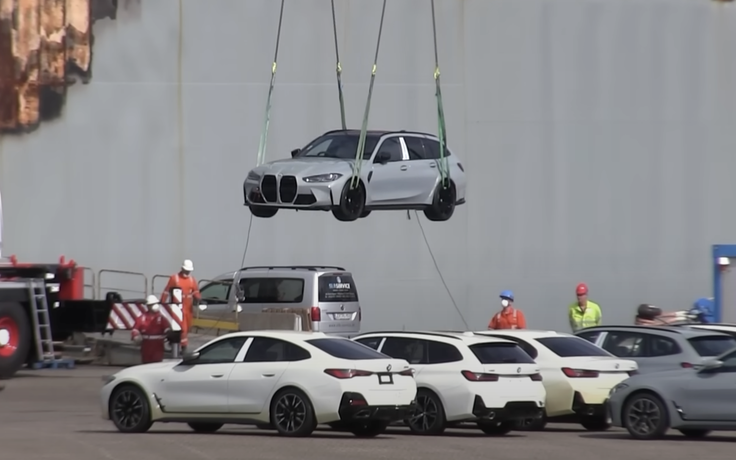 BMW nỗ lực ngăn chặn việc bán ô tô trục vớt từ vụ cháy tàu Fremantle Highway