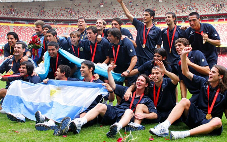 Bóng đá nam tại Olympic: Năm hoàn hảo cho Argentina hay Tây Ban Nha?