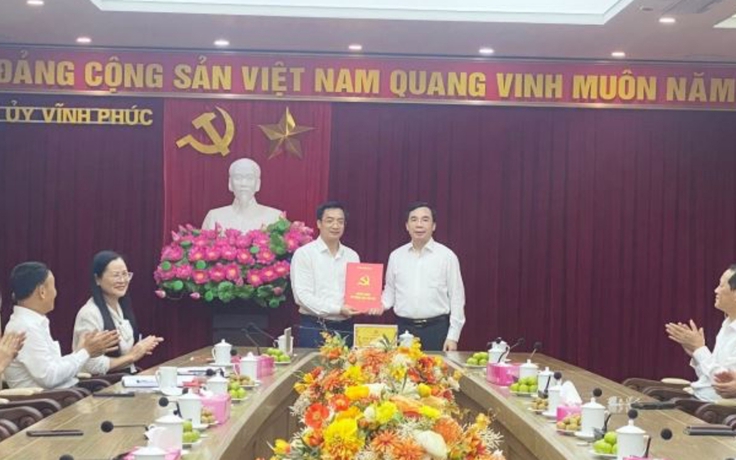 Giám đốc Sở GD-ĐT Vĩnh Phúc làm Chánh văn phòng Tỉnh ủy