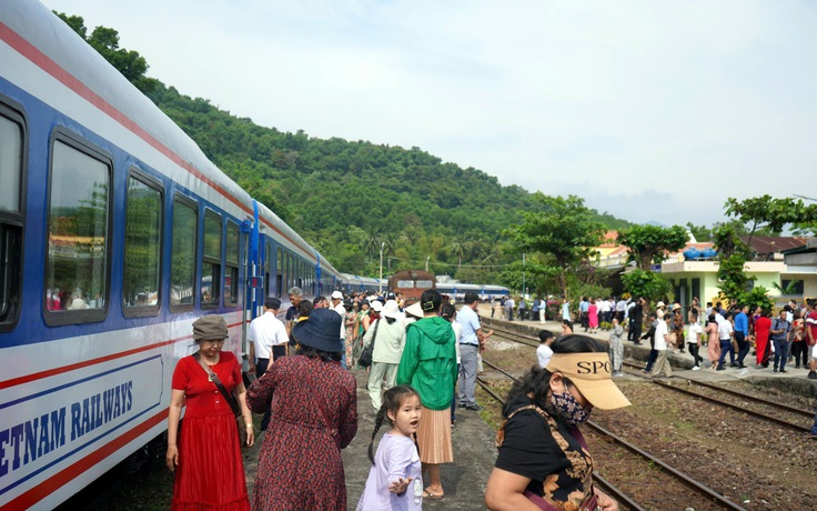 Tăng tốc du lịch tàu hỏa