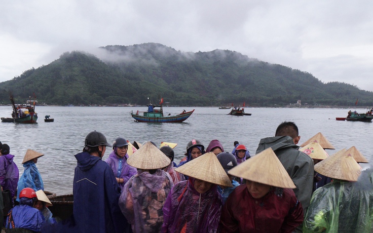 Chợ cá biển Thiên Cầm