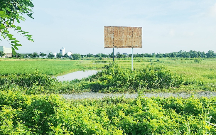 Khởi công bệnh viện trên 'đất vàng' rồi bỏ hoang