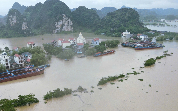 Hai kịch bản ứng phó lũ trên sông Hoàng Long