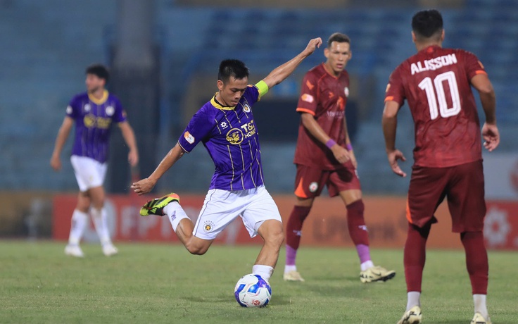 Văn Quyết, Tiến Linh ấn tượng trái bóng mới của V-League 