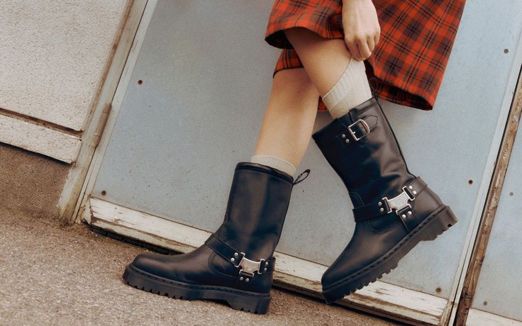 Nhất định phải giày boots có trong mùa này, bí quyết 'cân đẹp' mọi phong cách
