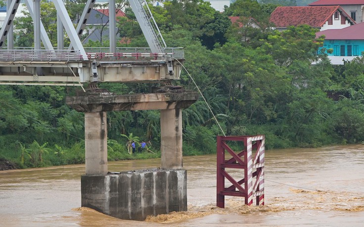 Sở GTVT Phú Thọ nói gì nguyên nhân sập cầu Phong Châu?