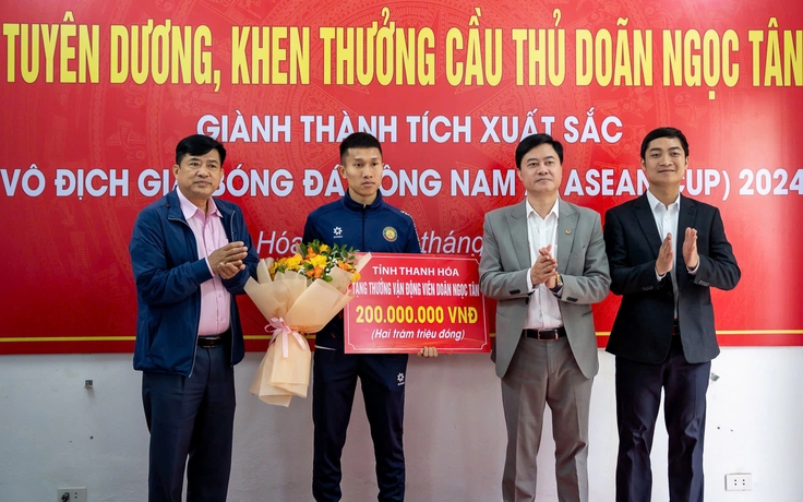 'Chiến binh' Doãn Ngọc Tân được Thanh Hóa thưởng 300 triệu đồng