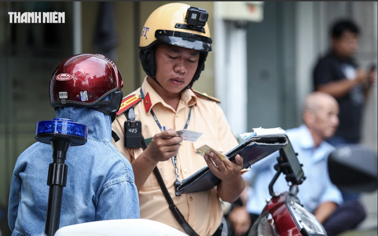 Nghị định 168 nâng tiền phạt giao thông: Vì sao ban hành 6 ngày đã áp dụng?