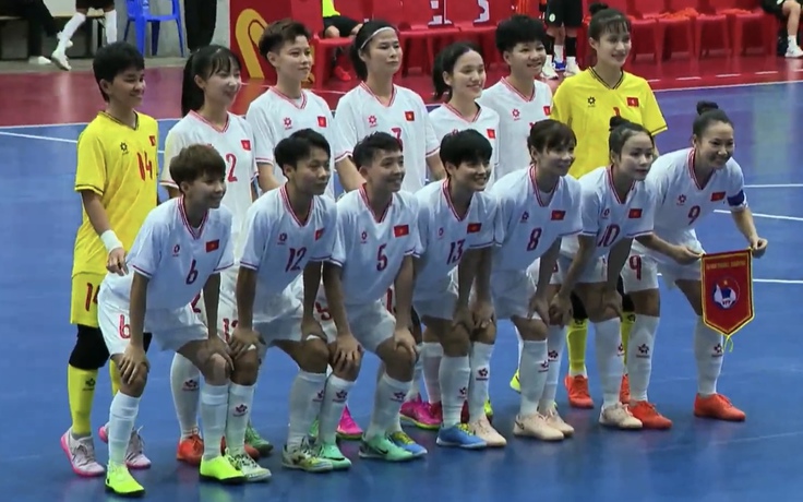 Đội tuyển futsal nữ Việt Nam thắng Macau với tỷ số đậm không tưởng: 21-0!