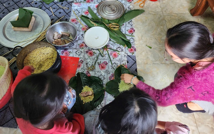 Tết nhà, tết trường đong đầy thương yêu