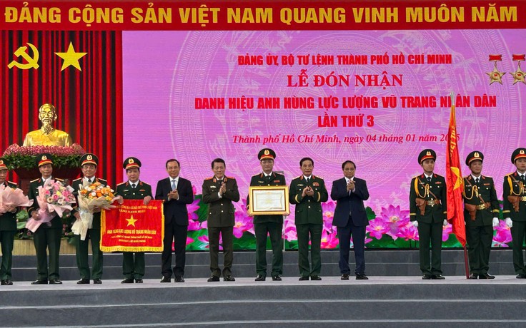 Lực lượng vũ trang TP.HCM nhận danh hiệu Anh hùng lực lượng vũ trang nhân dân