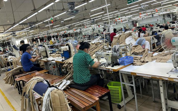 Lương tối thiểu có thể tăng thêm 7,2%: Nhiều lao động trẻ quan tâm