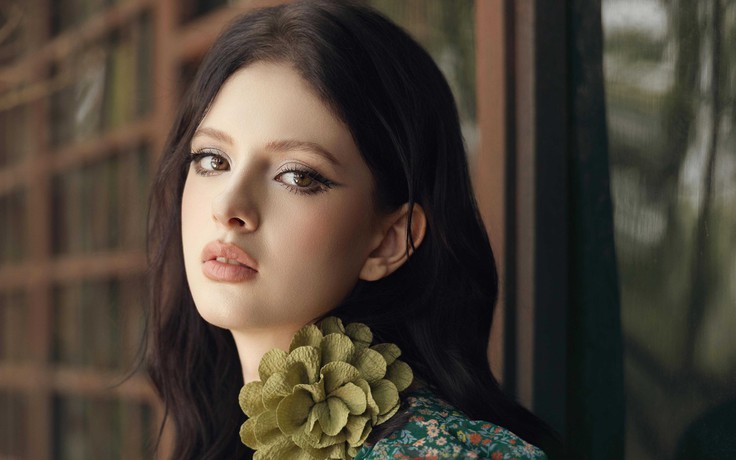 Váy hoa nhí vào mùa được ưu tiên