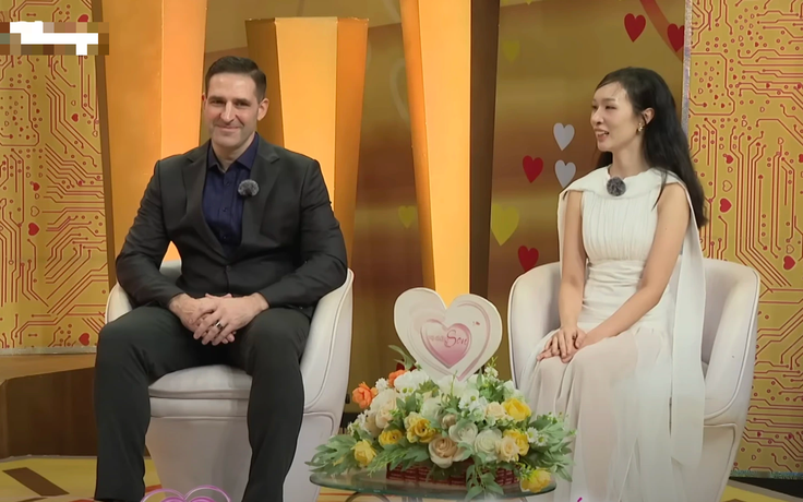 Lính hải quân Mỹ quyết nghỉ hưu sớm để cưới vợ Việt chỉ sau 5 ngày gặp