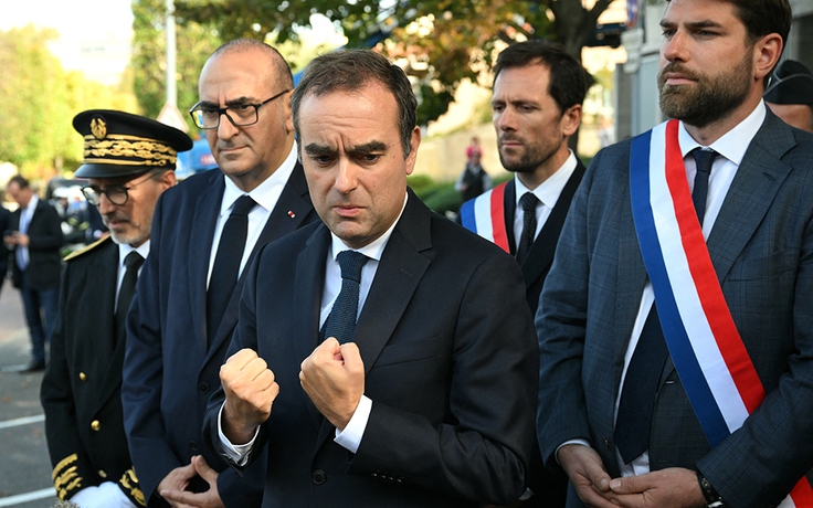 Sóng gió bủa vây chính phủ 'Lecornu 2.0' ở Pháp