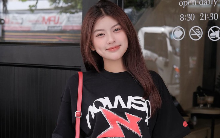 Phong cách ấn tượng với áo thun oversized