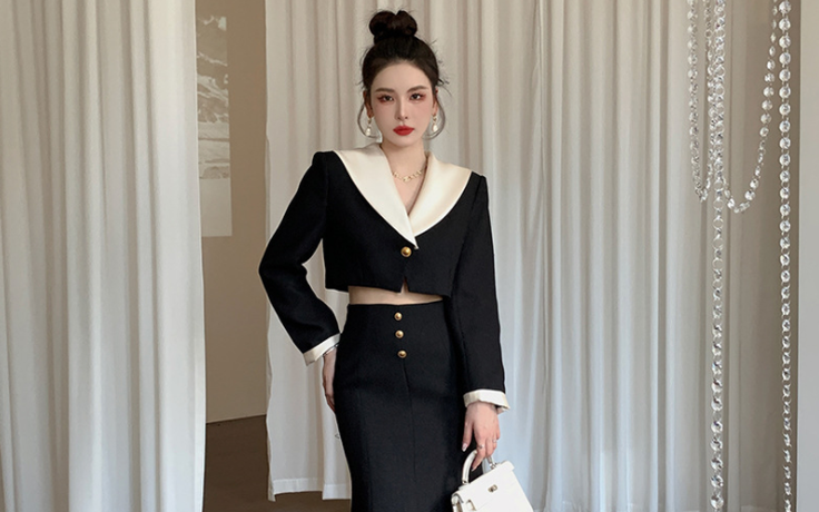 Váy đuôi cá giúp nàng khoe trọn đường cong, tôn nét thanh xuân