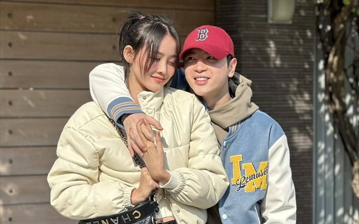 Chuyện tình thăng trầm của chân dài 1,2 m và bạn trai kém tuổi