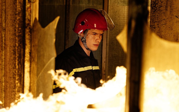 Quốc Thiên kể chuyện tình qua hình ảnh người lính cứu hỏa