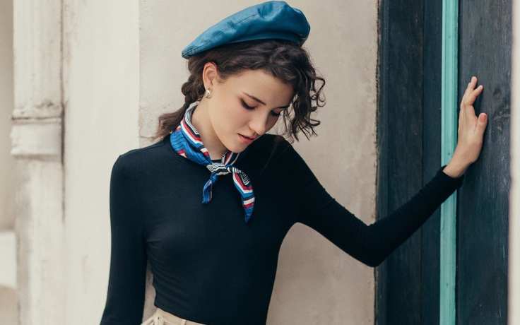 Cách diện chân váy dài chuẩn xu hướng thu đông 2025