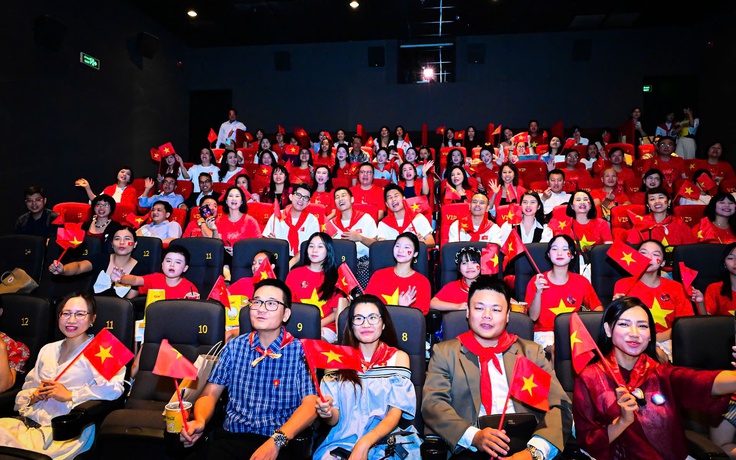 Concert quốc gia 'Tổ quốc trong tim' trở lại với phiên bản chiếu rạp