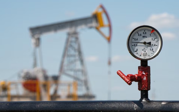 Mỹ nói Ấn Độ đã giảm 50% lượng dầu mua từ Nga