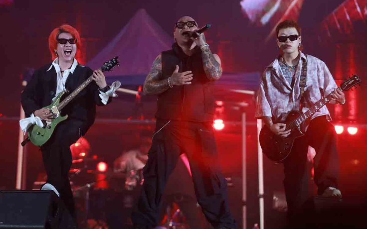 50 năm, TP.HCM vẫn chờ tác phẩm văn nghệ xứng tầm