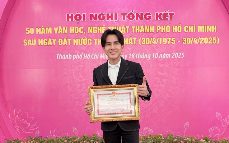 Ca sĩ Đan Trường đón tin vui kép