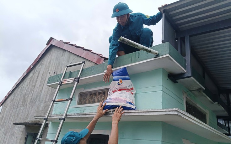 Đà Nẵng tổng lực ứng phó trước giờ bão Fengshen đổ bộ