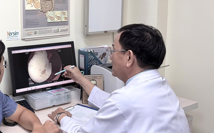 6 tháng chịu đau, 'gánh' khối kẹo cao su trong bụng mà không biết