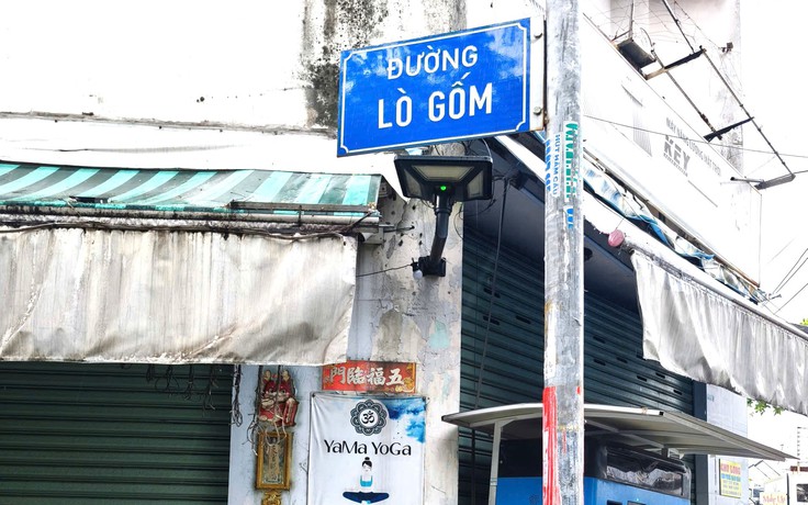 Địa danh Lò Gốm: 'Từ đâu em tới đất này'?