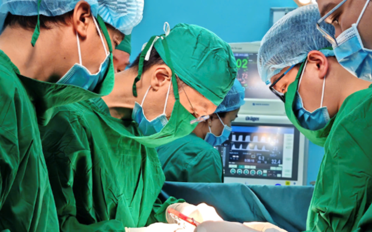 Côn Đảo: Cứu sống kịp thời ngư dân bị tai nạn bất ngờ trên tàu đánh cá