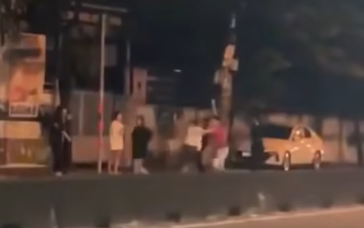 Công an trích xuất camera vụ ẩu đả gây náo loạn đường phố tại TP.HCM