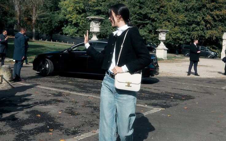 Quần jeans và áo tweed là cặp đôi ăn ý nhất mùa lạnh