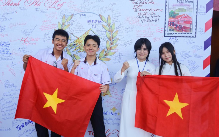 Nhà hát Sông Hương 'nóng' trước trận chung kết Đường lên đỉnh Olympia 2025