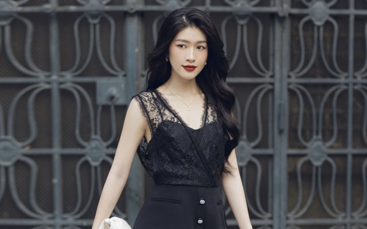 Thăng hạng nét thanh lịch với áo cổ chữ V