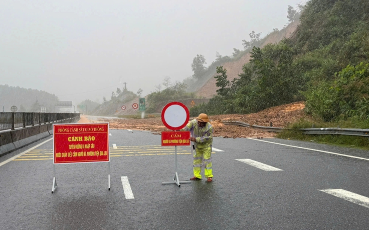 TP.Huế ngập diện rộng, miền núi sạt lở nghiêm trọng