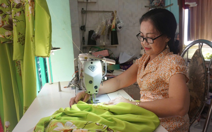 Những đường kim mũi chỉ yêu đời, thương người