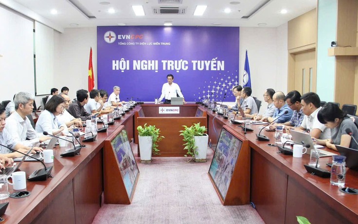 EVNCPC họp khẩn khắc phục hậu quả mưa lũ, đảm bảo an toàn điện cho người dân