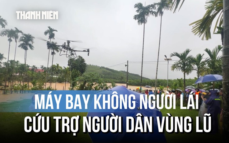 Cận cảnh máy bay không người lái cứu trợ người dân bị cô lập ở Đà Nẵng