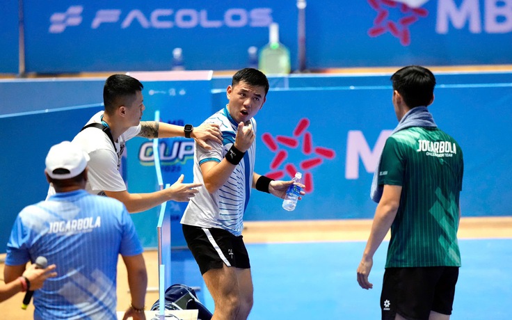 Trương Vinh Hiển ngược dòng đánh bại Lý Hoàng Nam: Nổ ra tranh cãi gay gắt!