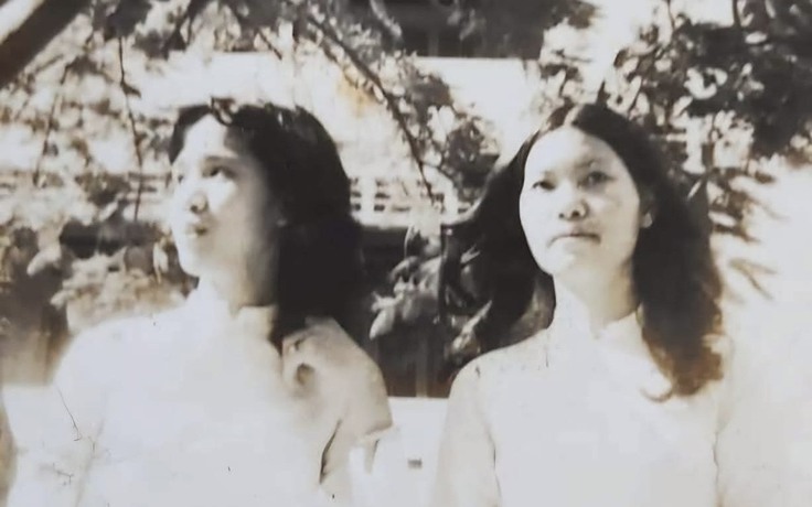 Con gái tìm lại bạn thân cho mẹ qua bức ảnh cũ