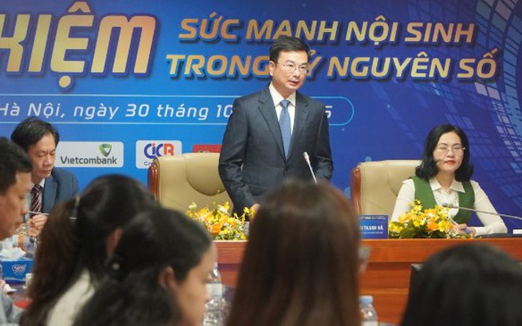 Phó thống đốc: Tiền gửi của người dân gần 8 triệu tỉ đồng