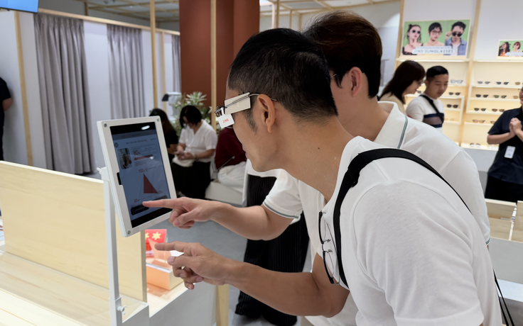 Thương hiệu mắt kính hàng đầu Nhật Bản tấn công thị trường Việt Nam