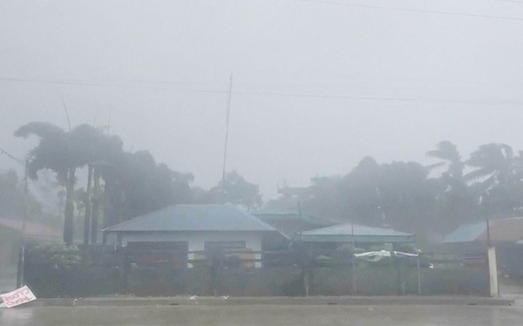 Bão Matmo mạnh lên, một thành phố ở Trung Quốc ngừng hầu hết hoạt động